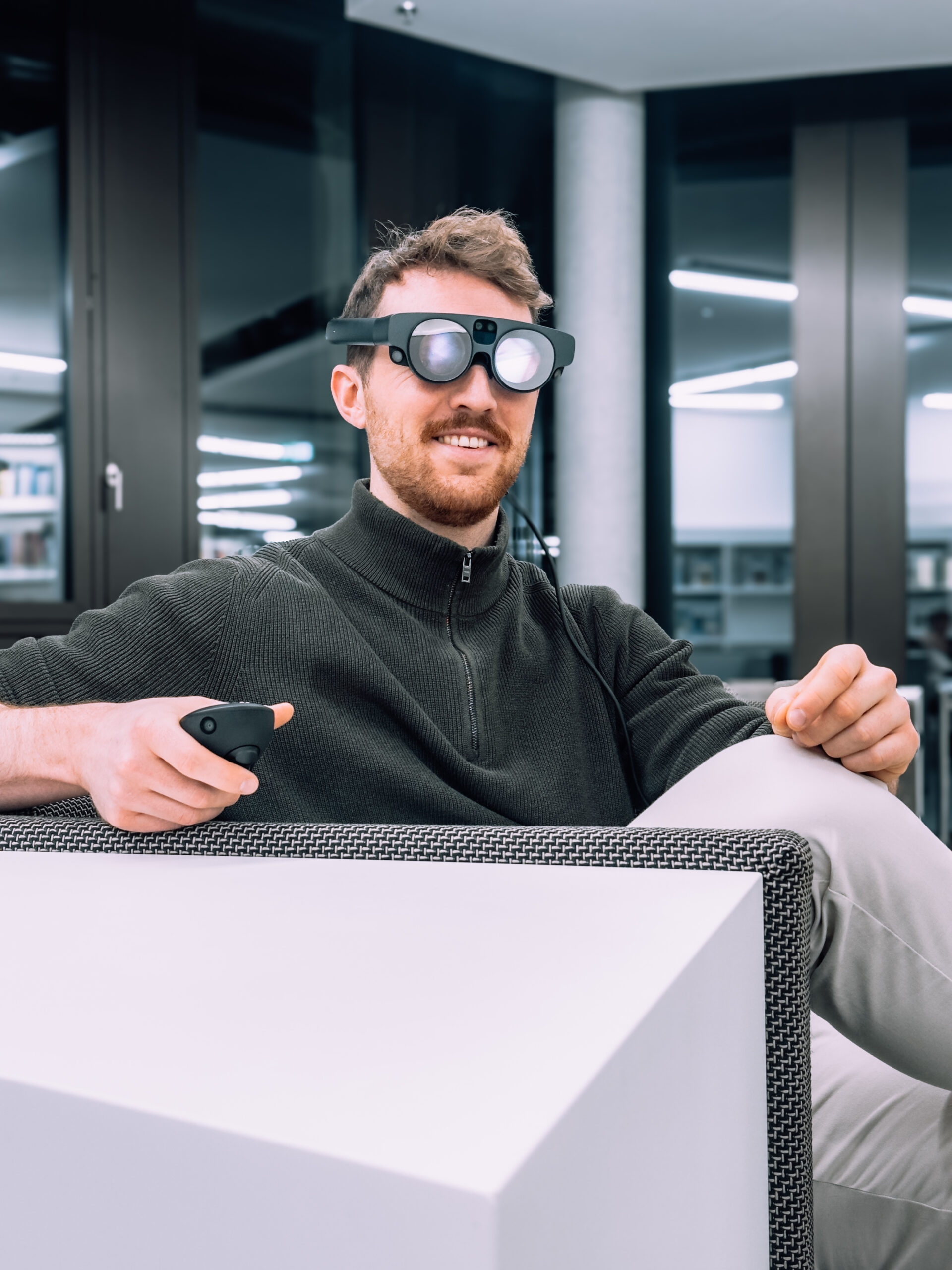 Augmedi Staging Manu-3-scaled Home  